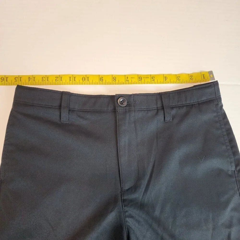 Under Armour sz 18 teen boy black performance shorts